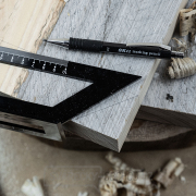 Náplň do japonské mechanické tužky SK11 – černá 2 mm HB – 24 ks Náhled