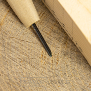 Japonské řezbářské mini-dláto SENKICHI s U čepelí - 1,5 mm Japonské řezbářské mini-dláto SENKICHI s U čepelí - 1,5 mm náhled