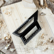 Japonské pokosové pravítko SK11 45 + 90° + 135° z polykarbonátu náhled