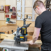 IGM AF32 Podavač materiálu 400V IGM AF32 Podavač materiálu 400V náhled