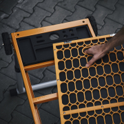 Multifunkční skládací stůl a plošina STRONGBOLD StrongBench B910 náhled