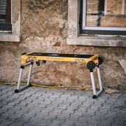 Multifunkční skládací stůl a plošina STRONGBOLD StrongBench B910 náhled