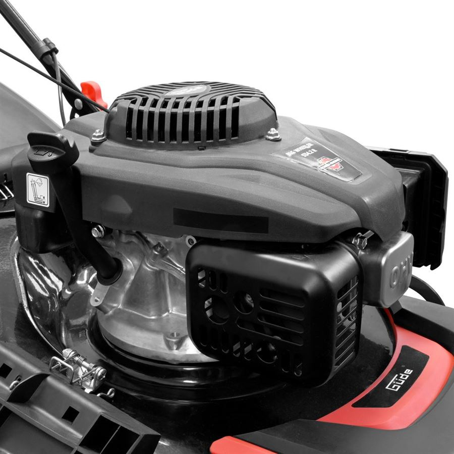 Motor a startování