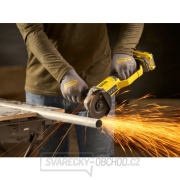 Aku úhlová bruska V20 18V bez aku Stanley FatMax SFMCG300B náhled