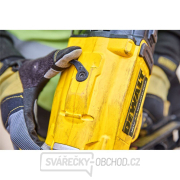 AKU hřebíkovačka 2x5Ah DeWALT DCN930P2 18V, nabíječka, kufr AKU hřebíkovačka 2x5Ah DeWALT DCN930P2 18V, nabíječka, kufr náhled
