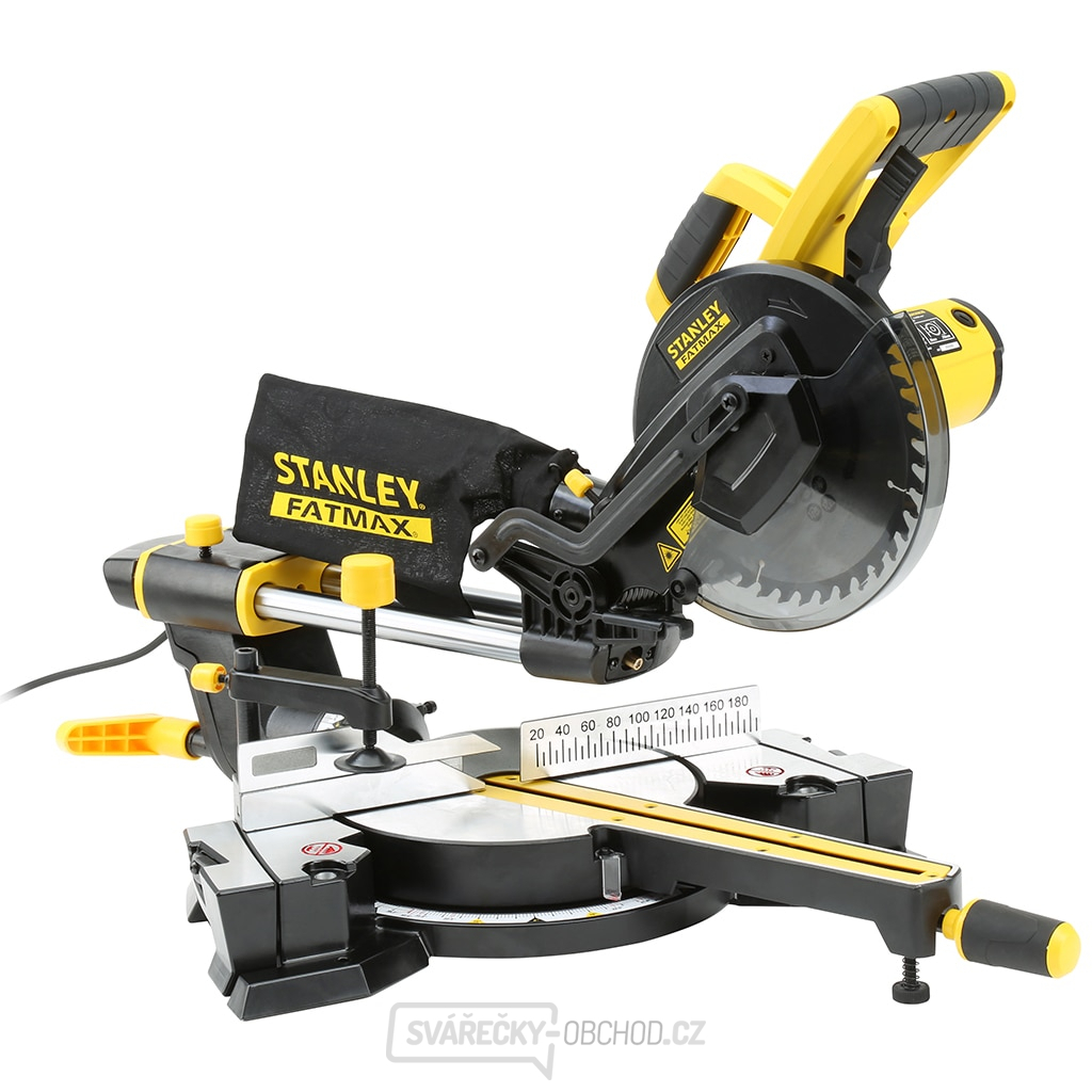 Pokosová pila Stanley s pojezdem 216 mm, 1500 W