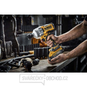 AKU rázový utahovák s velkým momentem DeWALT DCF961H2G 18V, 2x5Ah, nabíječka, PUR AKU rázový utahovák s velkým momentem DeWALT DCF961H2G 18V, 2x5Ah, nabíječka, PUR náhled