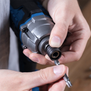 Scheppach C-ID180-X aku 20 V rázový utahovák (bez baterie a nabíječky) Náhled