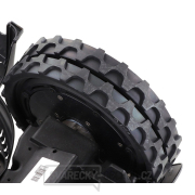 Robotická sekačka TECHline NEXTTECH LX4 HRTK Robotická sekačka TECHline NEXTTECH LX4 HRTK náhled