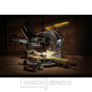 Pokosová pila 254 mm 1800 W s pojezdem Stanley SM1800 náhled