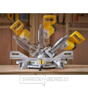 Pokosová pila 254 mm 1800 W s pojezdem Stanley SM1800 náhled