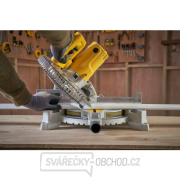 Pokosová pila 254 mm 1650 W Stanley SM1650 náhled