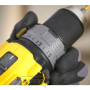 Aku bezuhlíková vrtačka V20 18V 2x2,0Ah Stanley FatMax SFMCD725D2K náhled