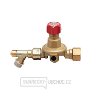 Tlak. Regulátor nastavit. tlak 1,5 až 3,5 bary Tlak. Regulátor nastavit. tlak 1,5 až 3,5 bary gallery main image