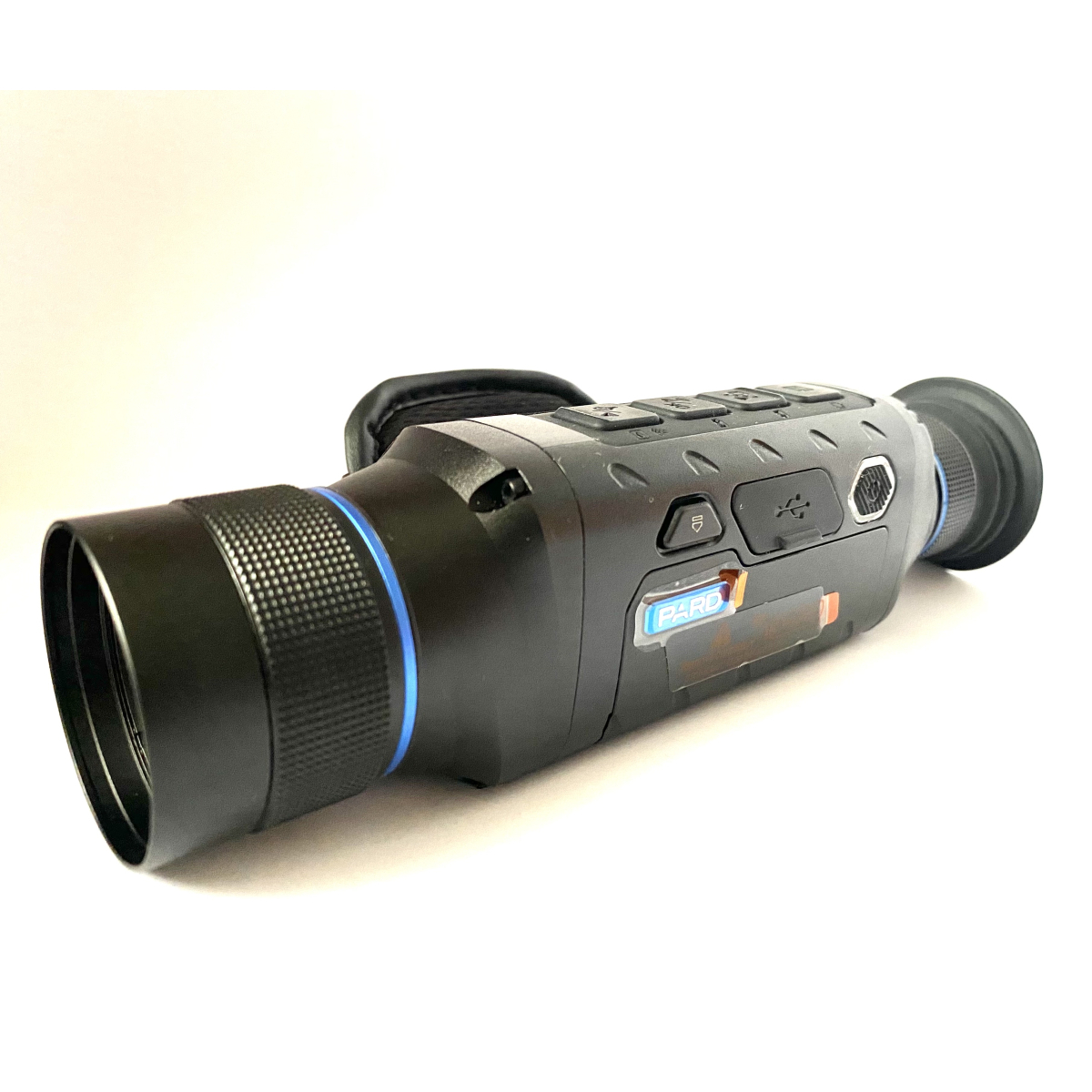 Termovizní monokulár PARD LEOPARD 640 - 35mm LE6-35