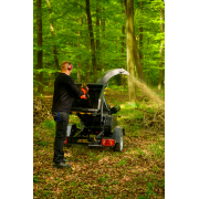 Hahn & Sohn Cedrus R13 – profesionální přívěsný drtič větví s benzínovým motorem Loncin 18 kW náhled