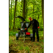 Hahn & Sohn Cedrus R13 – profesionální přívěsný drtič větví s benzínovým motorem Loncin 18 kW náhled