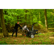 Hahn & Sohn Cedrus R13 – profesionální přívěsný drtič větví s benzínovým motorem Loncin 18 kW náhled