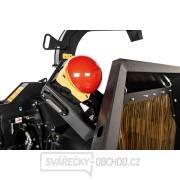 Hahn & Sohn Cedrus RBD16 – profesionální bubnový drtič větví s hydraulickým podavačem a přívěsem kategorie B náhled