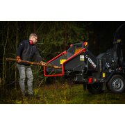 Hahn & Sohn Cedrus RBD16 – profesionální bubnový drtič větví s hydraulickým podavačem a přívěsem kategorie B náhled