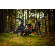 Hahn & Sohn Cedrus RBD16 – profesionální bubnový drtič větví s hydraulickým podavačem a přívěsem kategorie B náhled