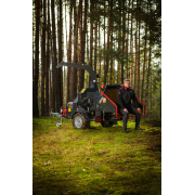 Hahn & Sohn Cedrus RBD16 – profesionální bubnový drtič větví s hydraulickým podavačem a přívěsem kategorie B náhled