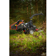 Hahn & Sohn Cedrus RBD16 – profesionální bubnový drtič větví s hydraulickým podavačem a přívěsem kategorie B náhled