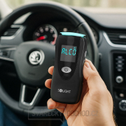 Solight profesionální bezkontaktní alkohol tester, Fuel Cell, 0,0 - 5,0‰ BAC,citlivost 0,08‰ Náhled
