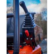 Minibagr Baugarden BG1260.12 CX PRO II Kubota, lžíce 400mm , přidržovací palec náhled