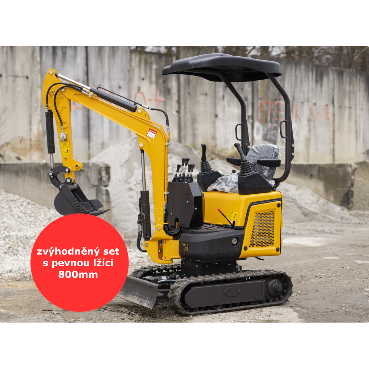 Minibagr Baugarden BG1300.12 zvýhodněný set s  pevnou lžíci 800mm 8001BG130012KUSET01