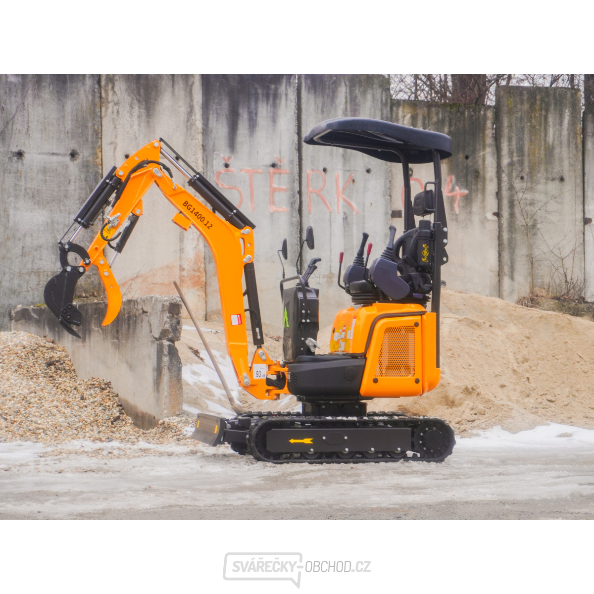 Minibagr Baugarden BG1400.12 PRO Kubota lžíce 4000mm + přidržovací palec hydraulický