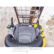 Minibagr Baugarden BG1700.01 Kubota, lžíce 400mm, Hydraulický přidržovací palec náhled