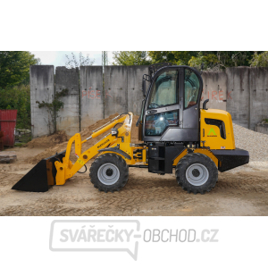 Kolový nakládač BAUGARDEN BGKN12CAB + lžíce 1480mm + hydroupínák gallery main image