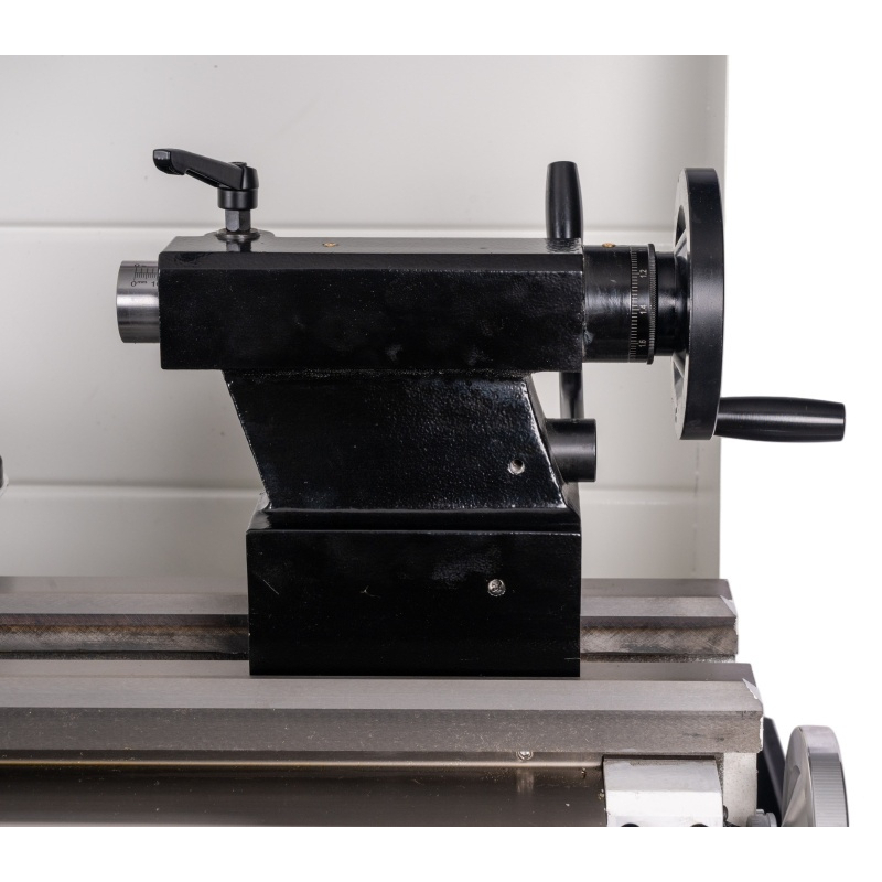 SPP-3075M/230 - Soustruh na kov poloautomatický s digitálním odměřováním a osvětlením Náhled