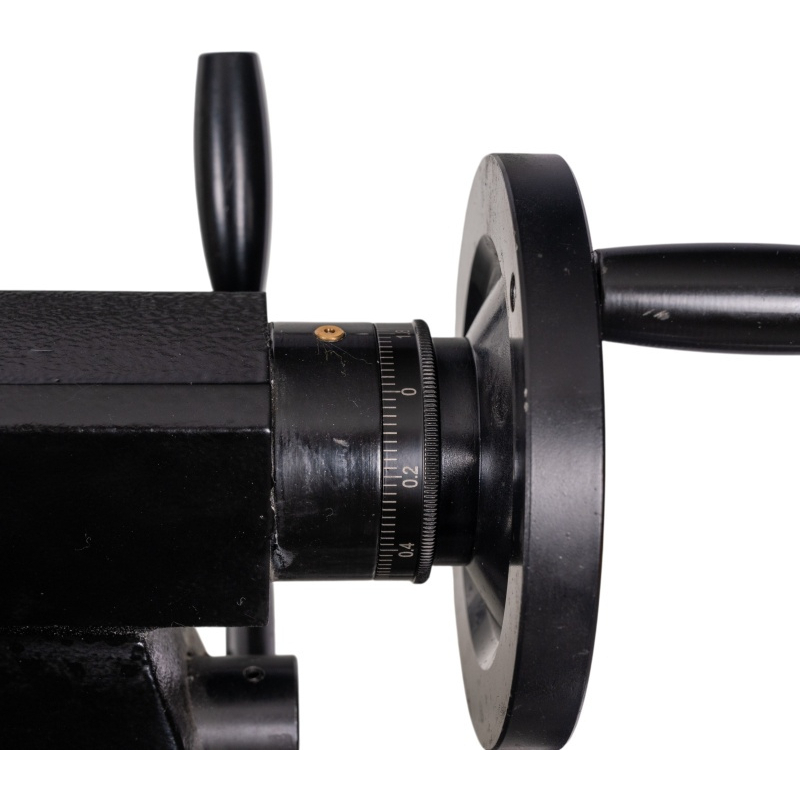 SPP-3075M/230 - Soustruh na kov poloautomatický s digitálním odměřováním a osvětlením Náhled